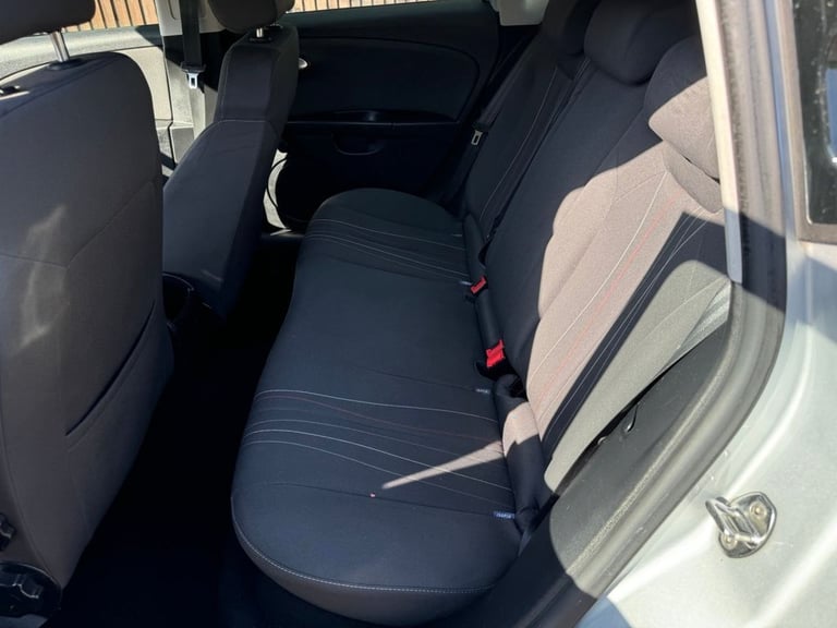 2012 SEAT Leon 1.6 CR TDI ECOMOTIVE S AC 5d 103 BHP Hatchback Diesel Manual