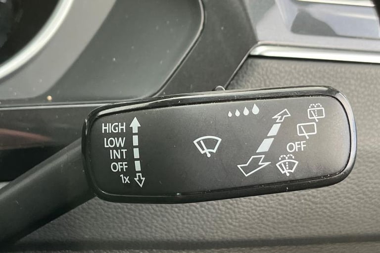 2022 Volkswagen Tiguan 1.5 TSI 150 Life 5dr DSG SEMI-AUTO Estate Petrol Semi Automatic