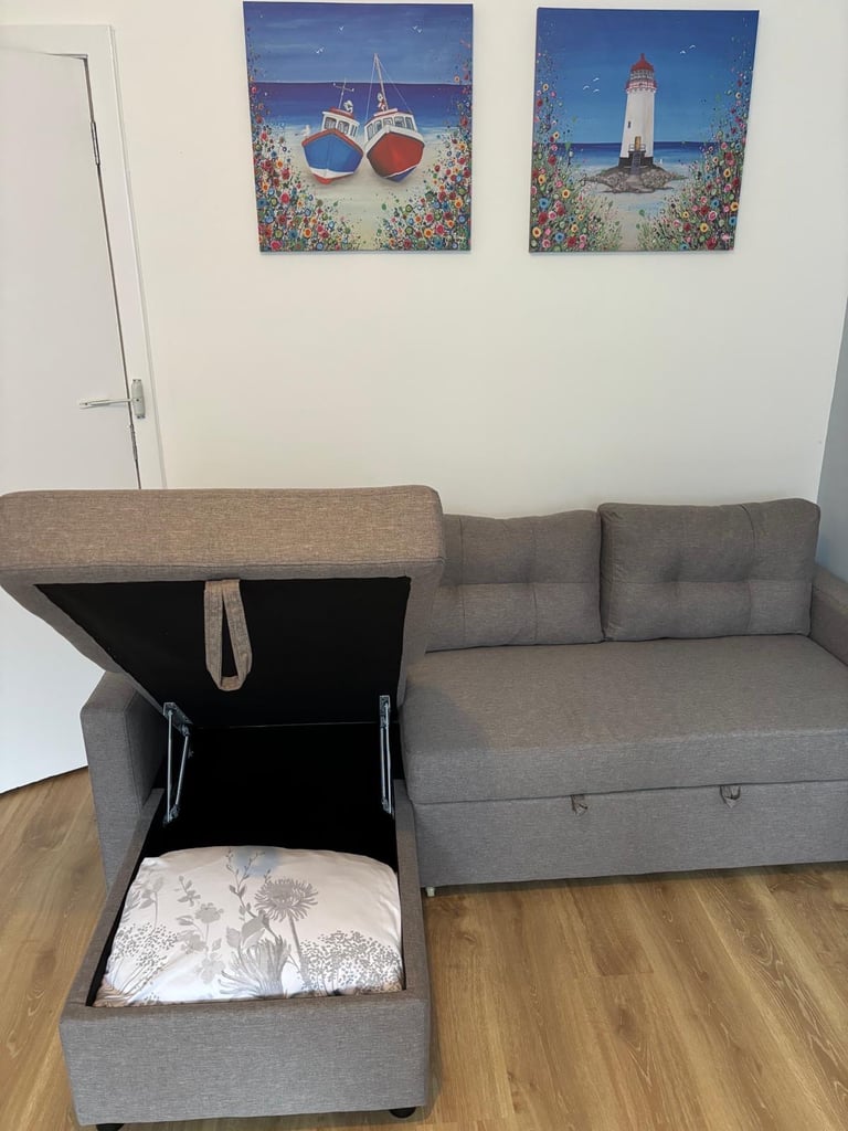 First floor .Fully Furnished 5🌟
