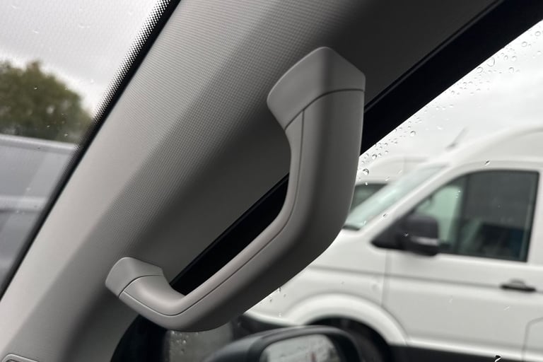 2024 Volkswagen Transporter 2.0 TDI 110 Highline Van Van Manual