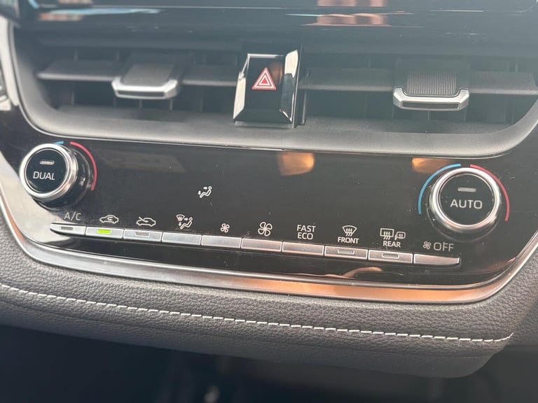 2019 Toyota Corolla 1.8 VVT-i Hybrid Icon Tech 5dr CVT HATCHBACK Petrol/Electric Hybrid Automatic