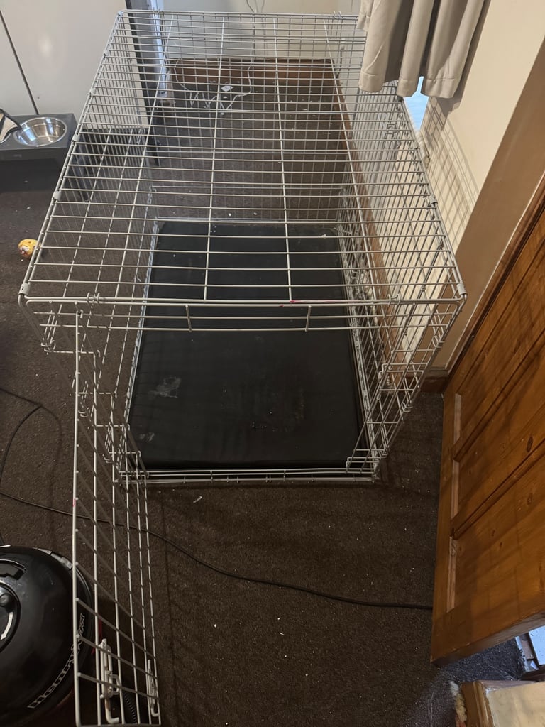 Dog cage 