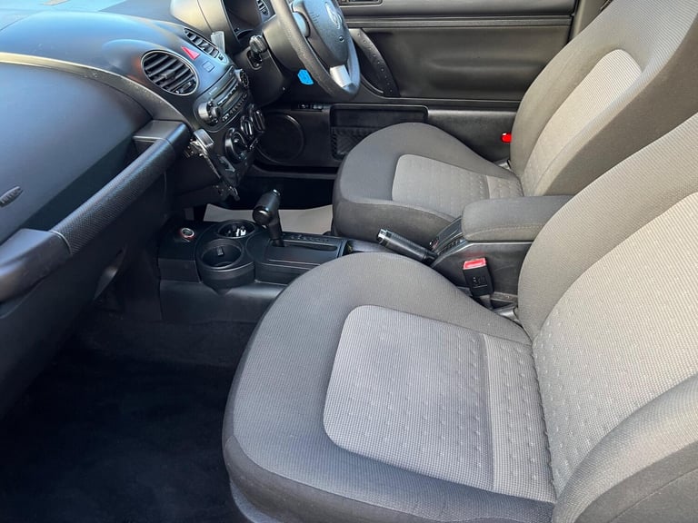 2006 Volkswagen Beetle 2.0 Auto Euro 4 3dr HATCHBACK Petrol Automatic