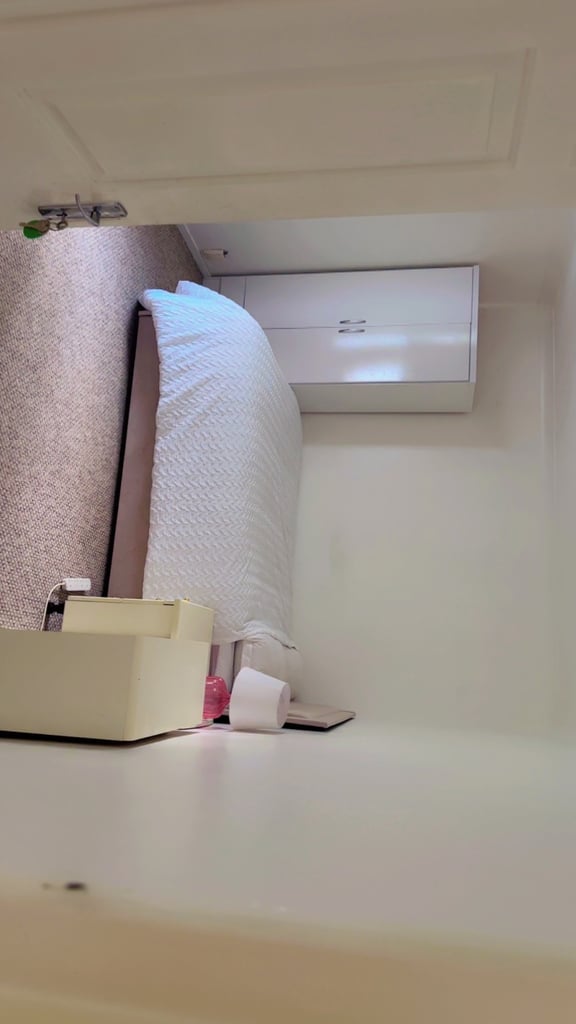 Extra large double Room in RH11 