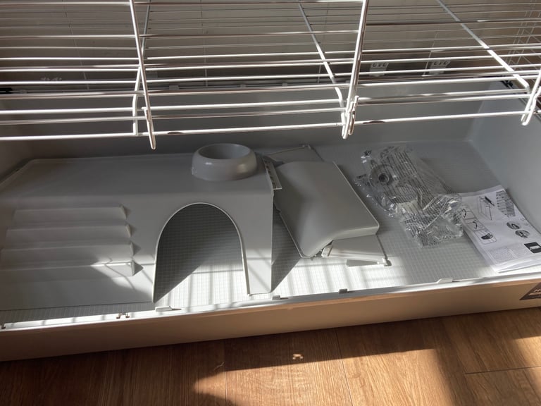 Rabbit cage/small dog/cat