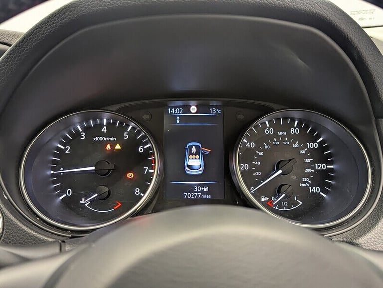2018 Nissan Qashqai 1.2 DiG-T N-Connecta 5dr HATCHBACK PETROL Manual