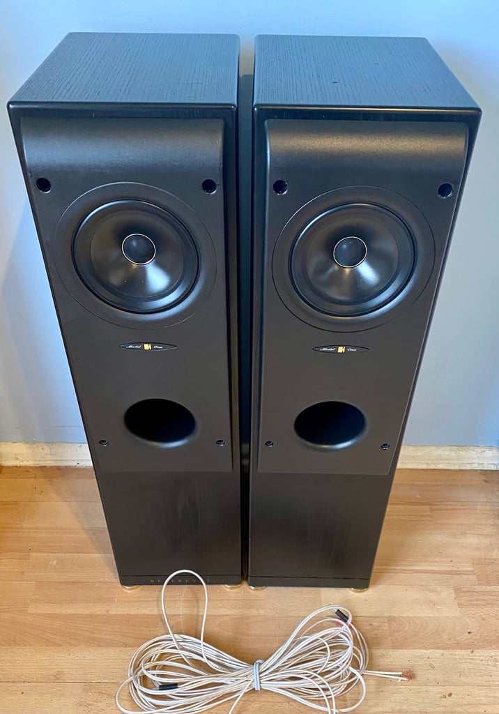 Kef reference model 1 hifi speakers