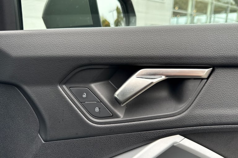 2022 Audi Q3 Technik 35 TFSI  150 PS S tronic SUV PETROL Automatic