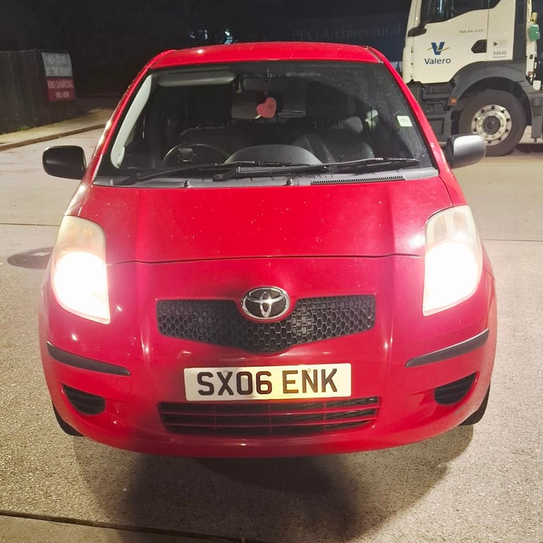 Toyota, YARIS, 1.0 litre Hatchback, 2006, Manual, 996 (cc), 3 Low Insurance Good Condition