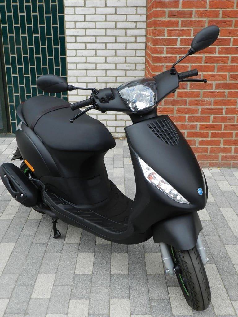 Piaggio Zip 50 E5