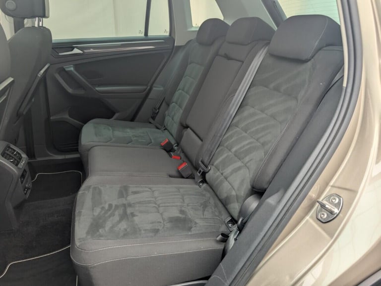 2018 Volkswagen Tiguan 2.0 TDI SEL SUV 5dr Diesel Manual 4Motion Euro 6 (s/s) (150 ps) CRUISE CON...