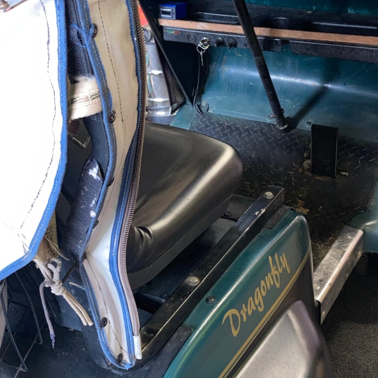 Golf buggy and trailer 