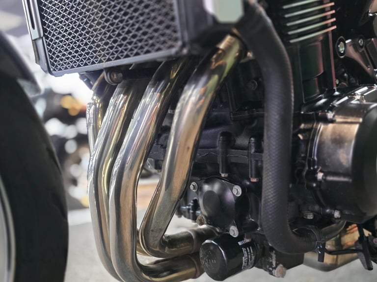 2018 KAWASAKI ZR Z900 RS 1 OWNER 4,900 MILE'S 