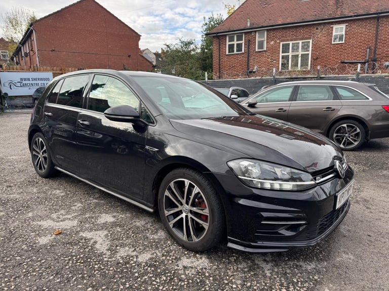 image for  Volkswagen Golf 2.0 TDI BlueMotion Tech R-Line DSG Euro 6 (s/s) 5dr Diesel Automatic