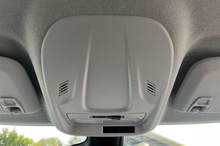 2021 Vauxhall Crossland 1.2i (83 PS) SE 5 Door Petrol SUV *** 1 Private Owner from New *** SUV Pe...