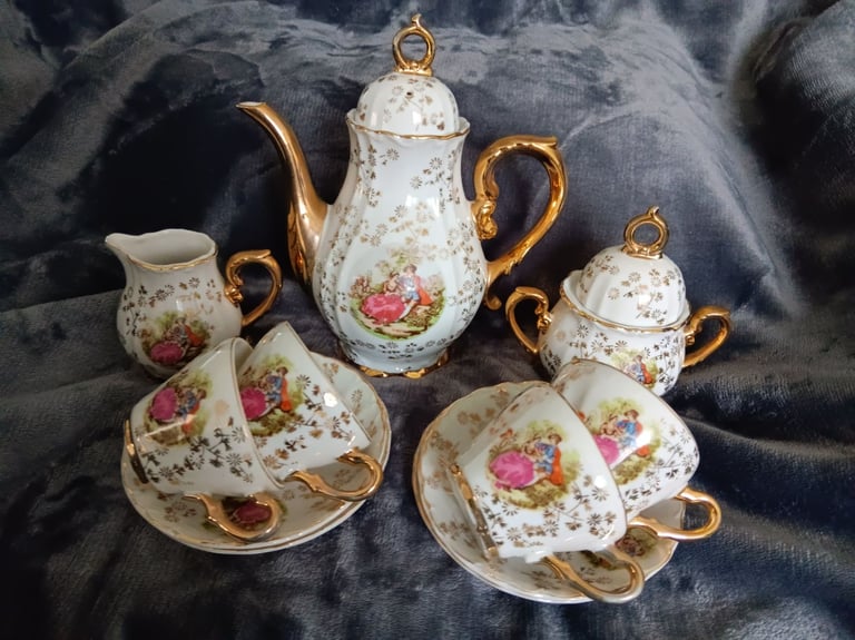 image for  Vintage Porcelain Tea Set – Floral & Gilded – 11-Piece – Elegant & Giftable