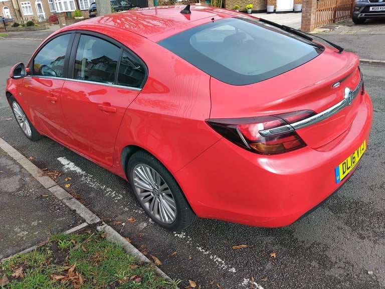 2016 Vauxhall Insignia 1.4T Design Nav 5dr [Start Stop] HATCHBACK Petrol Manual