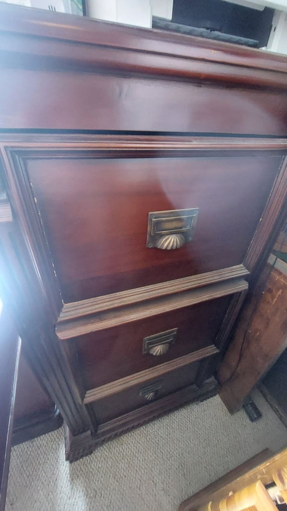 image for Mahogany 3 drawer filing cabinet