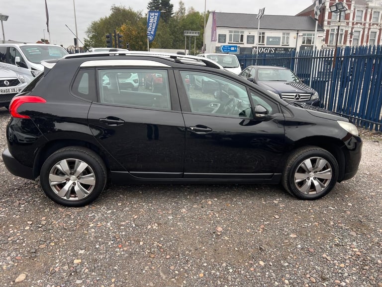 PEUGEOT 2008 1.2 PureTech Active 2015