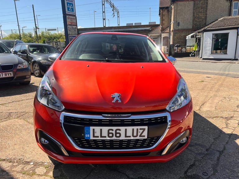 2016 Peugeot 208 1.2 PureTech Allure Euro 6 5dr HATCHBACK Petrol Manual