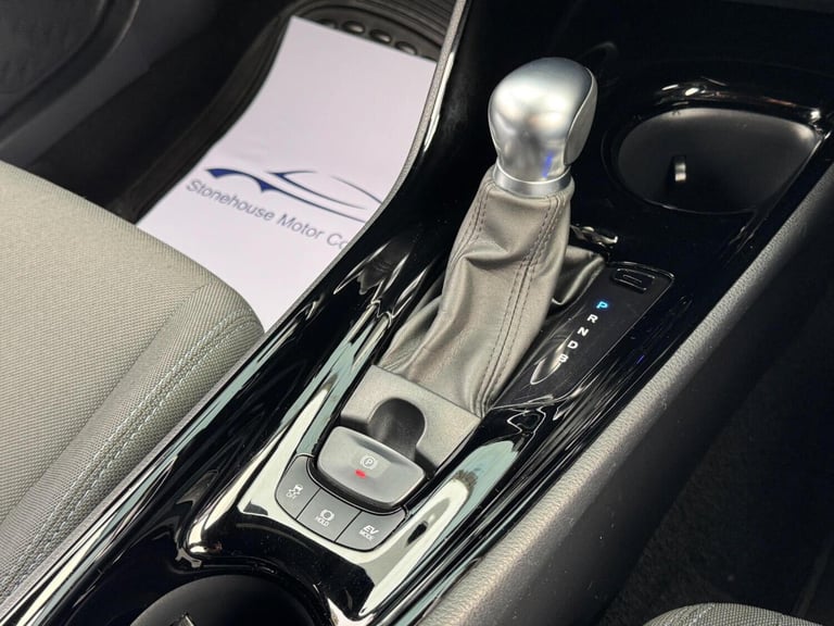 TOYOTA C-HR 1.8 VVT-h Design 2021