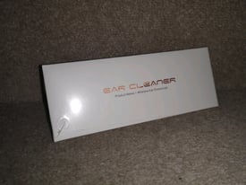 Ear cleaner with camera