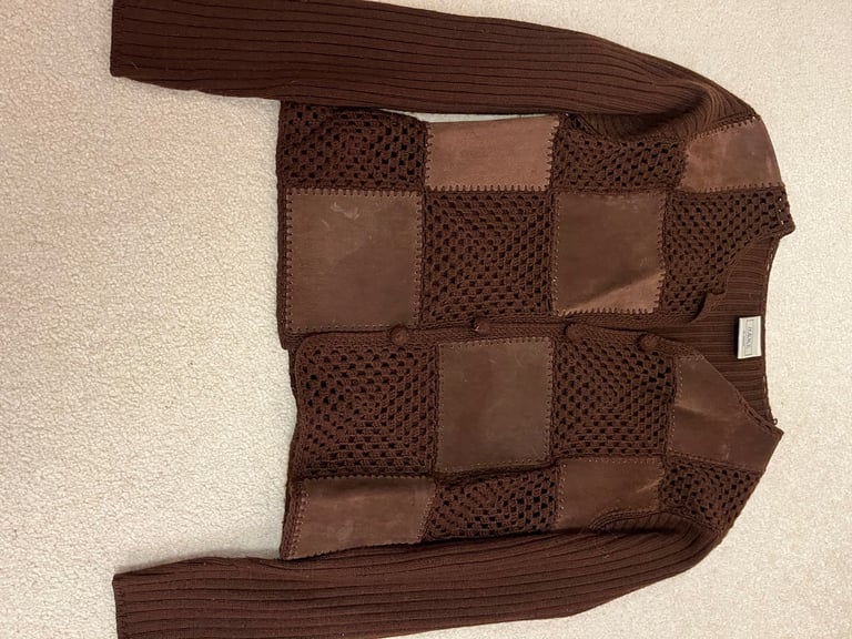 Patch design cardigan