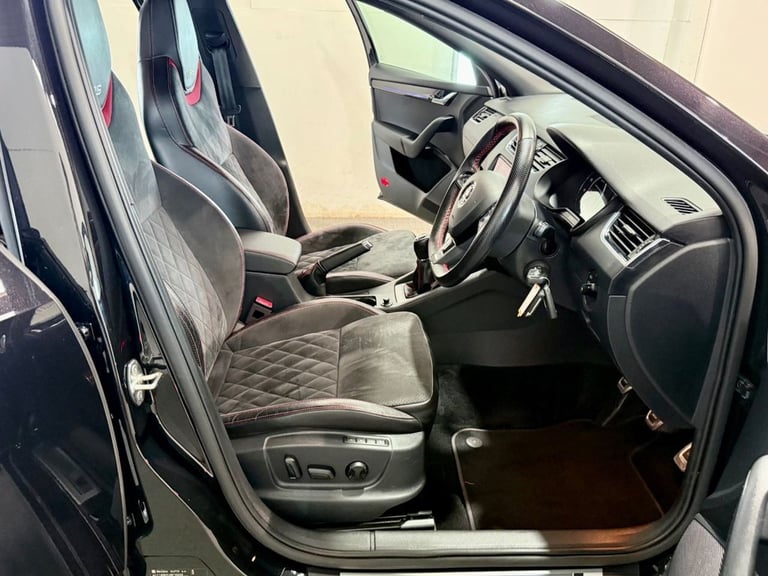 2017 Skoda Octavia 2.0 TSI 245 vRS 5dr ESTATE PETROL Manual
