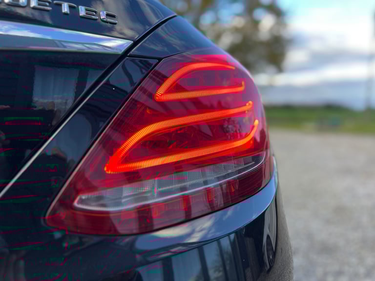 Mercedes-Benz, C CLASS, Saloon, 2015, Manual, 2143 (cc), 4 doors