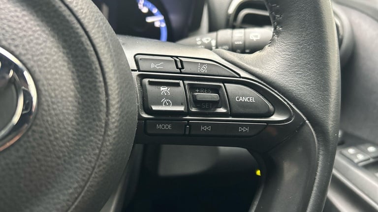  Toyota Yaris Cross 1.5 VVT-h Design SUV 5dr Petrol Hybrid E-CVT Euro 6 (s/s) (116 ps) Petrol/Ele...