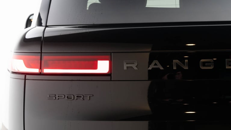 2023 Land Rover Range Rover Sport (23 Reg) 3.0 D300 Dynamic SE Estate DIESEL/MHEV Automatic
