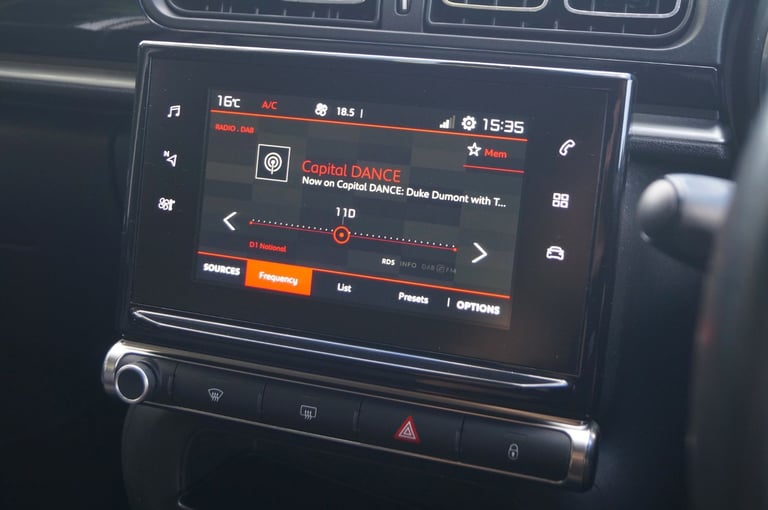 2018 Citroen C3 1.2 Petrol Flair Puretech S/S💥ULEZ FREE! 12-MOT 2-Owner 2-Key CarPlay