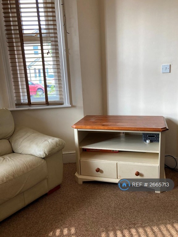 4 bedroom house in Trafalgar Road, Bournemouth, BH9 (4 bed) (#2665713)