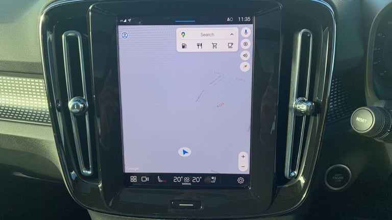 2023 Volvo XC40 Ultimate, B4 mild hybrid, Petrol, Dark ESTATE N/A Automatic