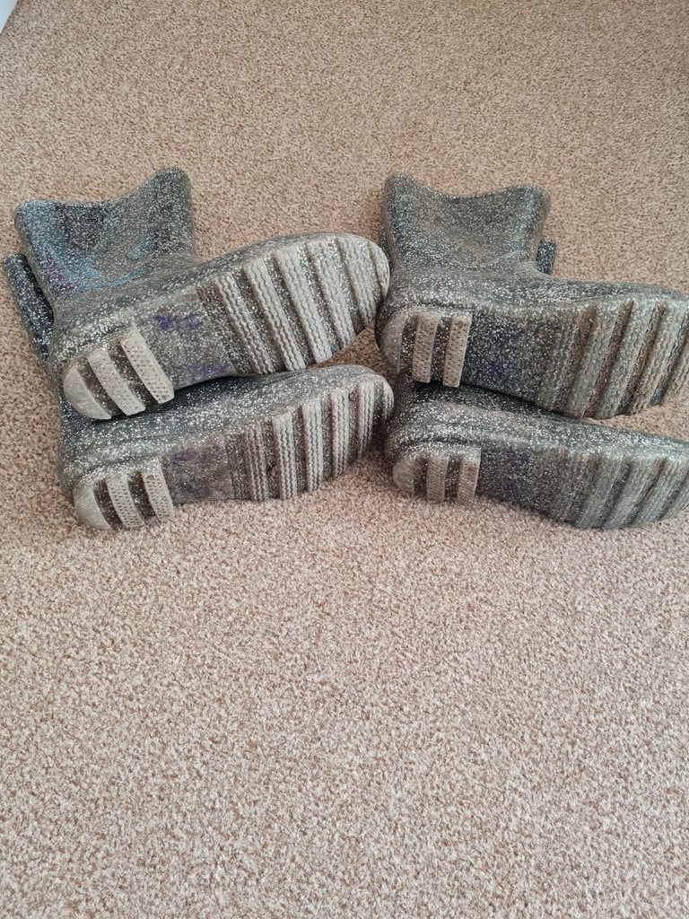 Bundle of shoes