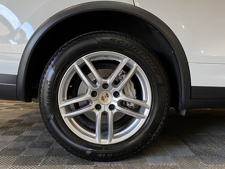 2016 Porsche Cayenne TD V8 S SUV Diesel Automatic