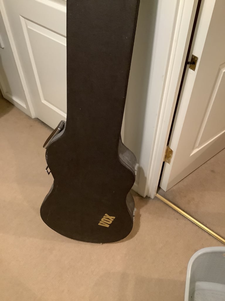 1980’s STANDARD VOX BASE GUITAR