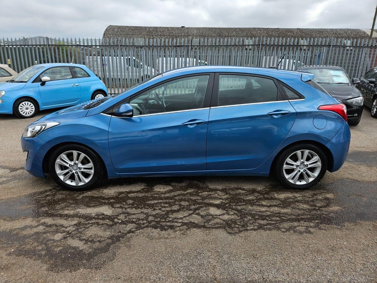 HYUNDAI I30 1.6 CRDi Blue Drive Style Nav 2012