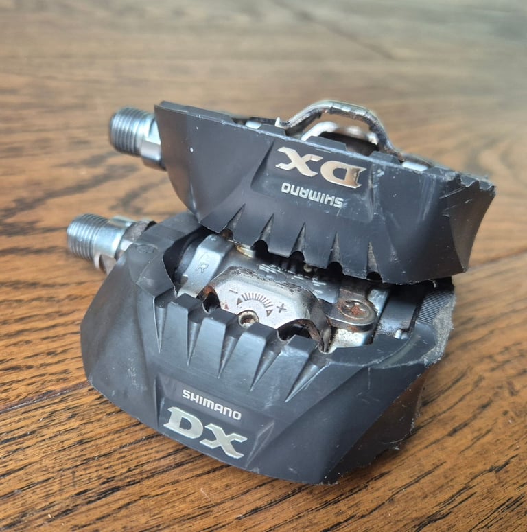 Shimano DX Mountain bike spd clip in pedals