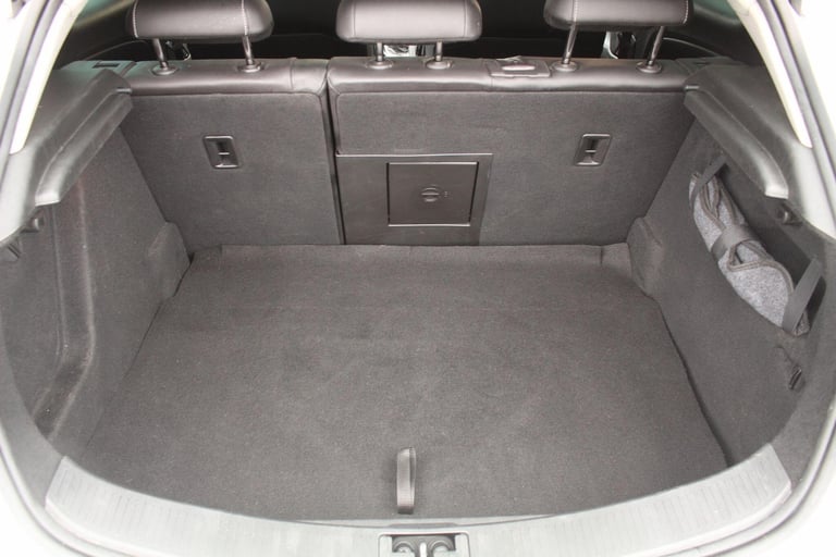 2019 Mercedes-Benz GLA 1.6 GLA200 AMG Line Edition (Plus) 7G-DCT Euro 6 (s/s) 5dr ESTATE Petrol A...