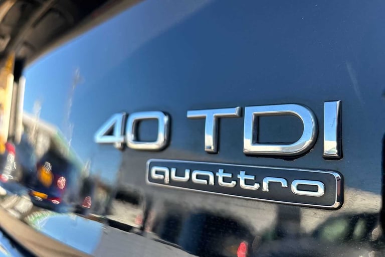 2022 Audi Q5 40 TDI Quattro S Line 5dr S Tronic SUV Diesel Automatic