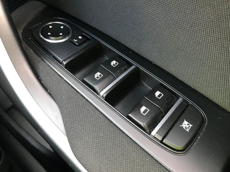 2023 Kia Ceed 1.5T Gdi Isg 2 5Dr Hatchback Petrol Manual