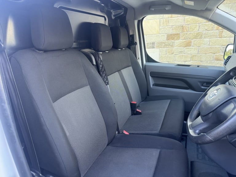 2022 Vauxhall Vivaro 1.5 L1H1 F2700 DYNAMIC S/S Manual Panel Van Diesel Manual