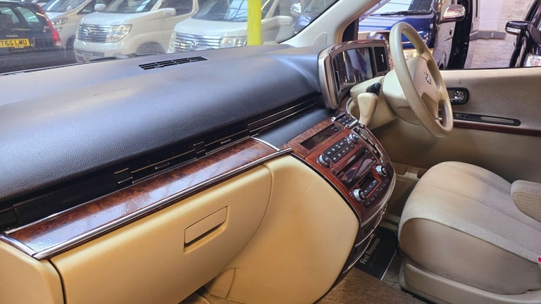 2005 Nissan Elgrand 4wd 2.5 Nismo modified Ready to go  Petrol Automatic