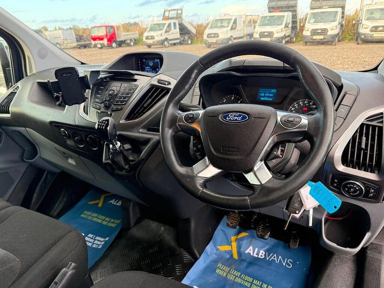 2013 Ford Transit Custom 2.2 TDCi 330 Trend Panel Van 5dr Diesel Manual L2 H1 (197 g/km, 123 bhp)...