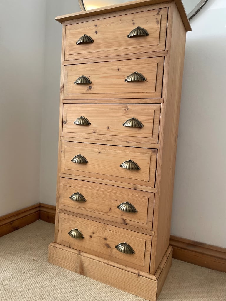 Vintage Style Quality Tall Solid Pine Chest of Drawers 