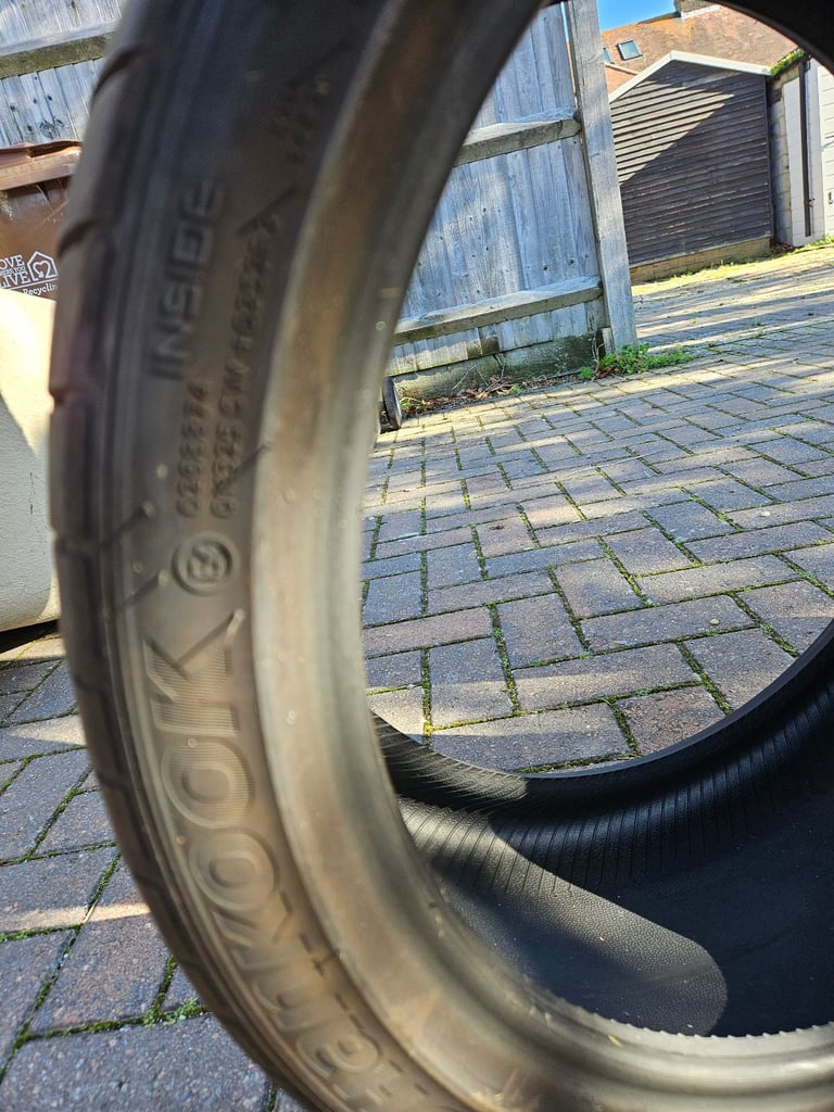 Trye 245/35 ZR19 93y