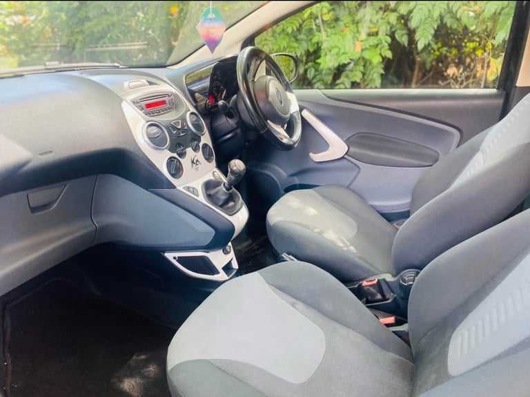 Ford, KA, Hatchback, 2015, Manual, 1242 (cc), 3 doors