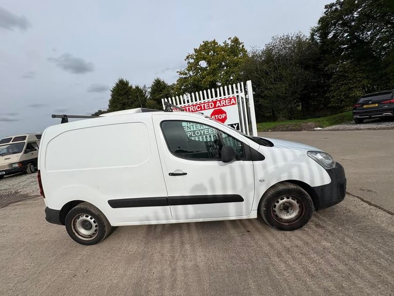 2017 Peugeot Partner Partner SE L1 Blue HDi Panel Van DIESEL Manual