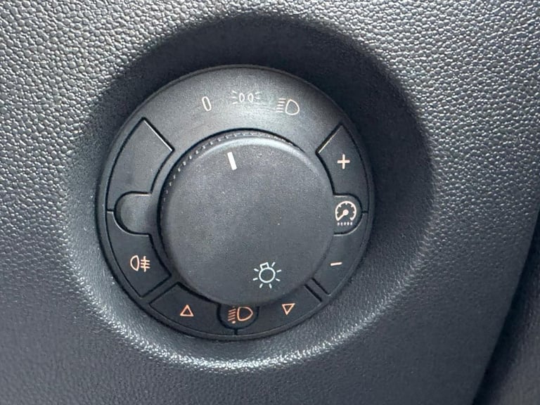 2008 08 VAUXHALL CORSA 1.3 CDTI BREEZE HATCHBACK 5DR DIESEL MANUAL (119 G/KM, 74